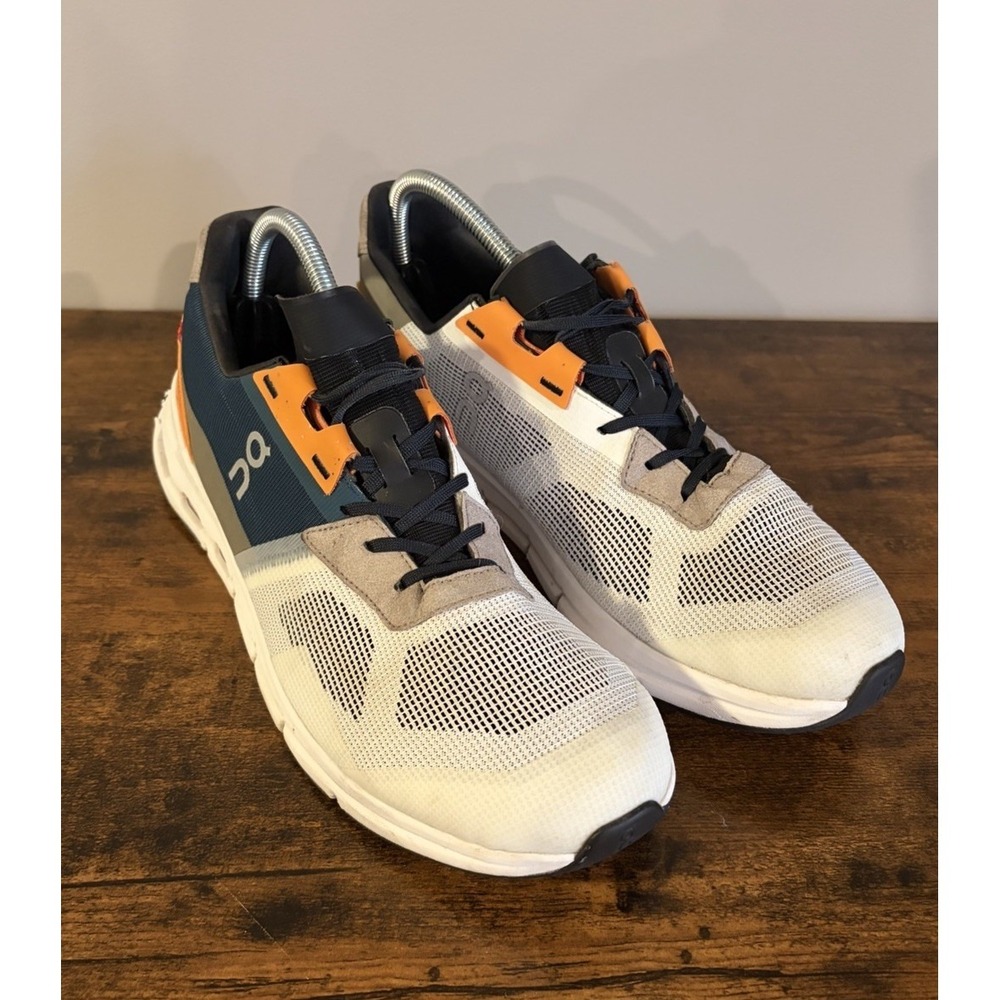 On Cloudrift Swiss Engineering Men's Size 10  Running Shoes Multicolor